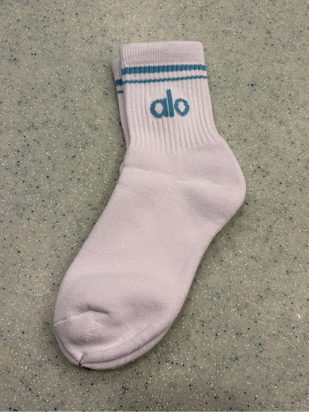 ALO Yoga Womens White Crew Socks with Teal Logo